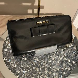 EUC LOW START MIU MIU